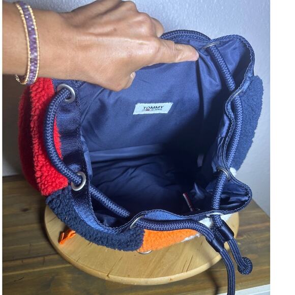 Tommy Hilfiger Tommy Jeans Color Block Fuzzy Backpack - Picture 9 of 10